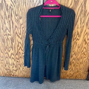 KISCHE SWEATER LONG GRAY CARDIGAN SIZE LARGE